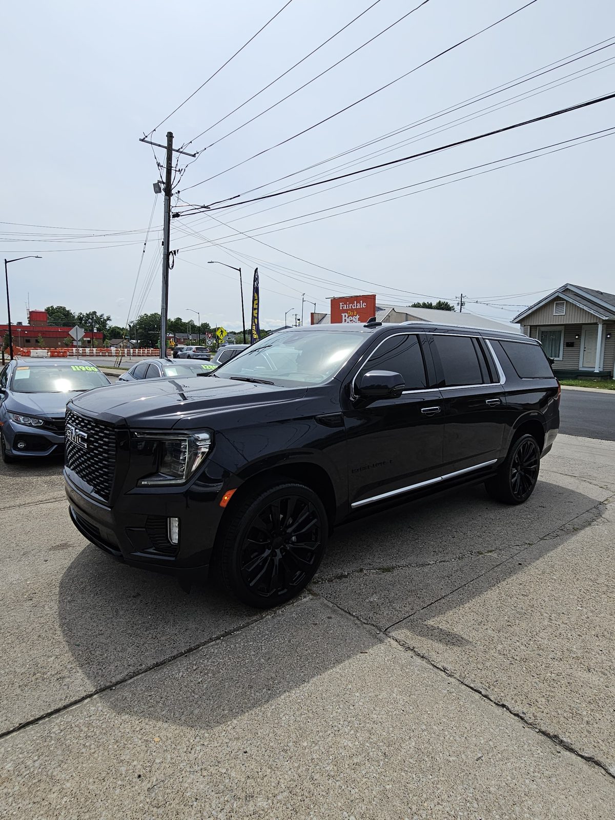 2023 GMC Yukon XL Denali 4x4 – 3
