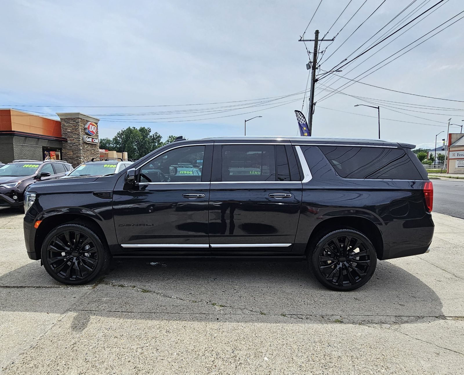 2023 GMC Yukon XL Denali 4x4 – 4