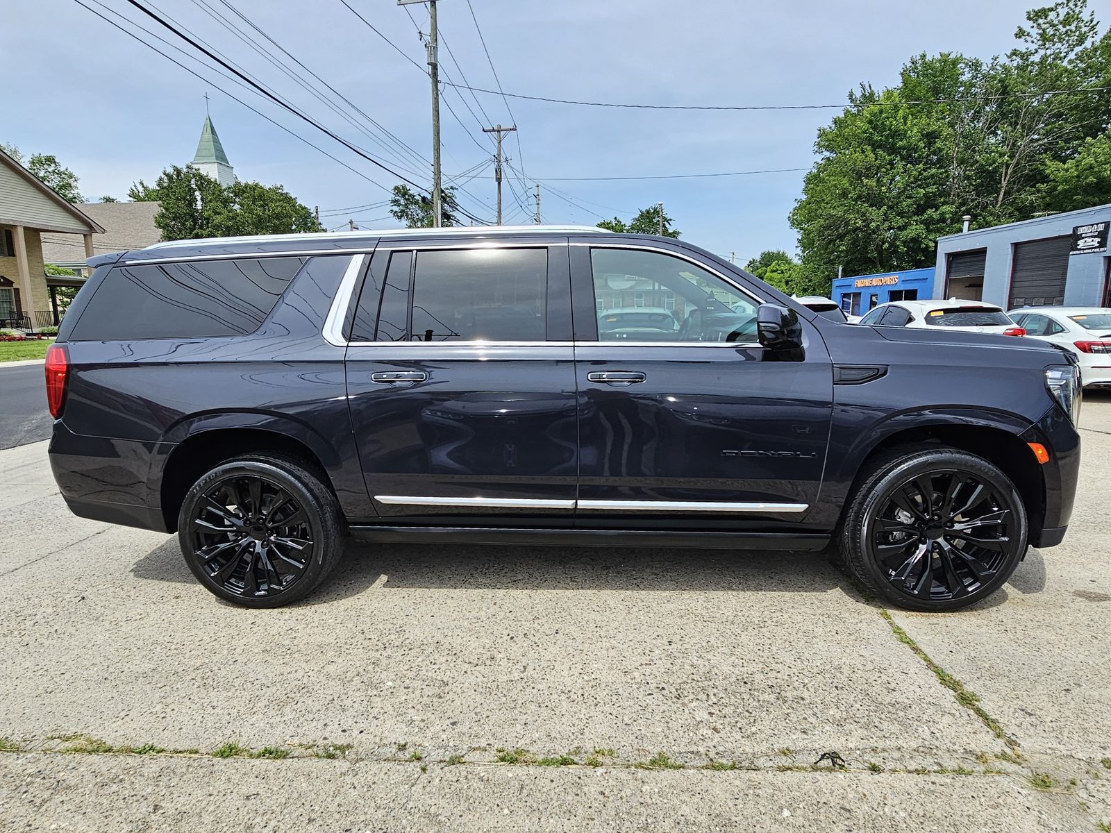2023 GMC Yukon XL Denali 4x4 – 7